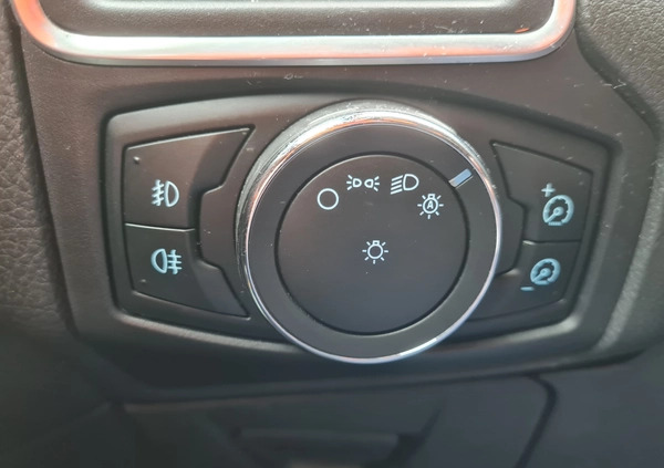 Ford Focus cena 24500 przebieg: 250000, rok produkcji 2011 z Łódź małe 379